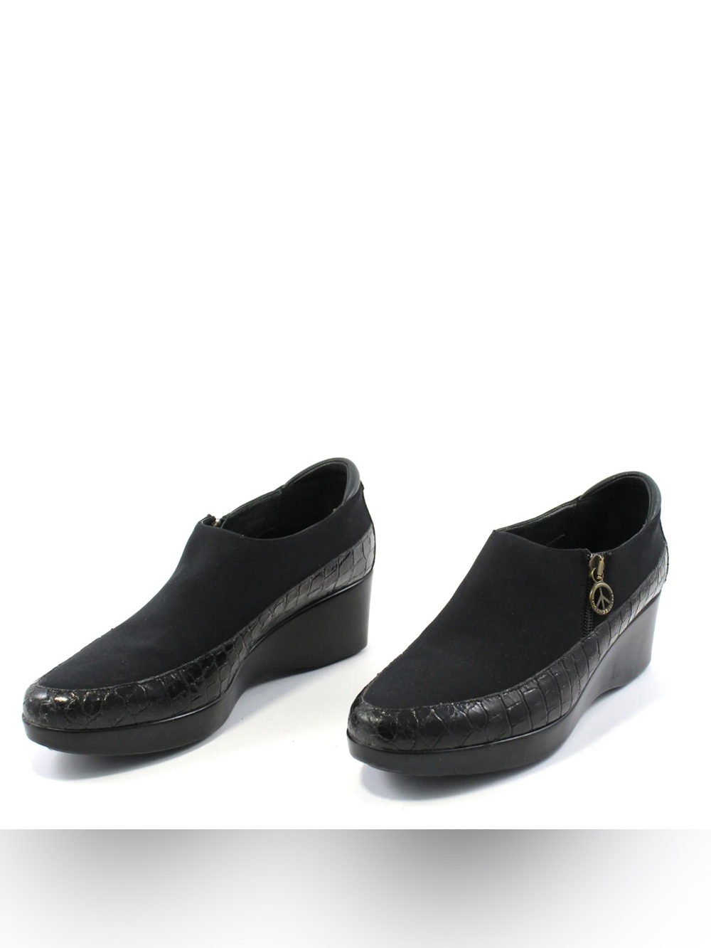 DONALD J PLINER Sana Black Croc Embossed Wedge Bootie Loafer Shoes Chic 9.5